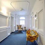 Krasnoludki Hotel