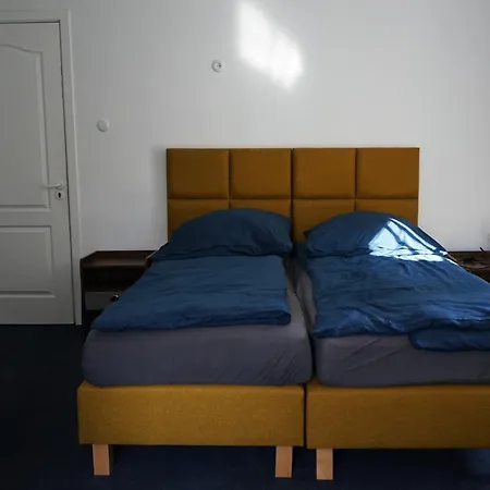 Krasnoludki Отель *