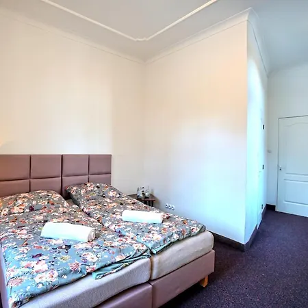 Krasnoludki Отель *